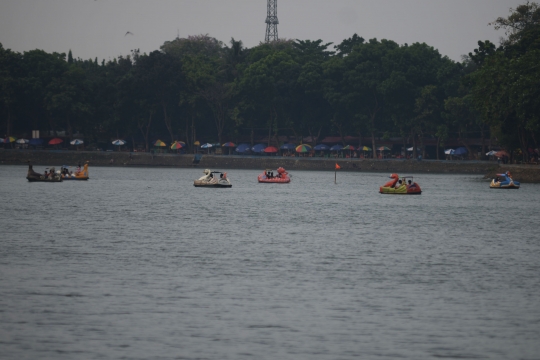 Wisata Air Bebek-Bebekan yang Masih Diminati Warga di Setu Babakan