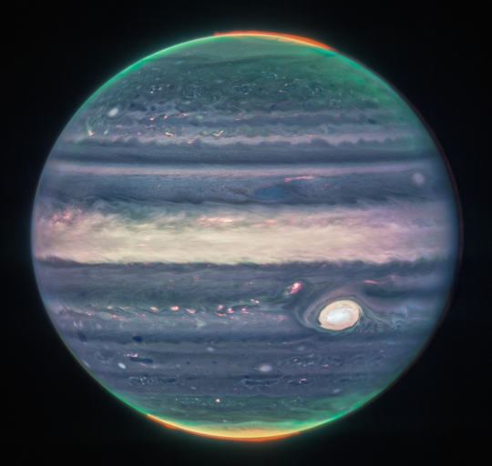 Melihat Foto-Foto Fenomena Aurora di Planet Jupiter dari Teleskop James Webb