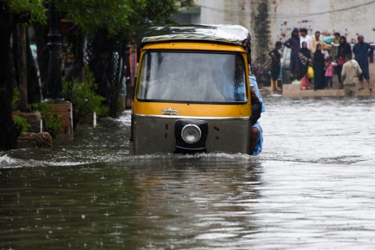 Banjir Besar Lumpuhkan Pakistan