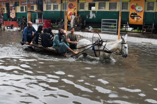 Banjir Besar Lumpuhkan Pakistan