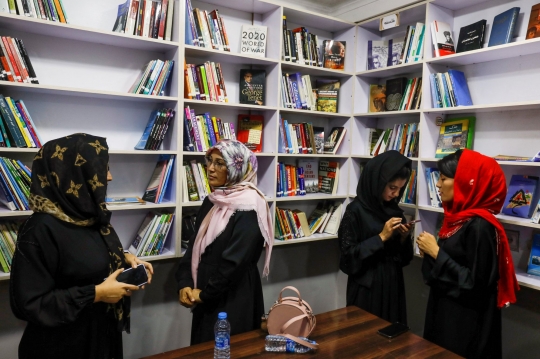 Antusiasme Kaum Hawa Afghanistan Sambut Pembukaan Perpustakaan Khusus Wanita