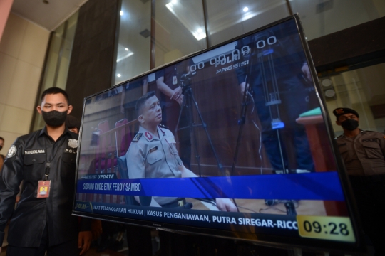 Penampilan Perdana Ferdy Sambo Usai Ditetapkan Tersangka Pembunuhan Brigadir J