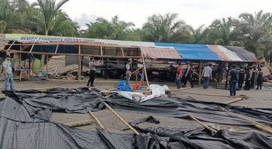 Melihat Lapak-Lapak Kayu Pemakai Sabu Dihancurkan, Kini Rata dengan Tanah