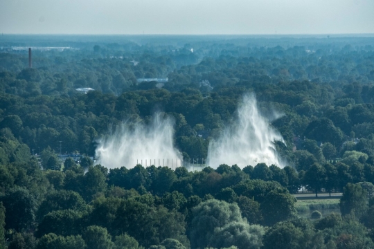 Latvia Bongkar Monumen Perjuangan Soviet di Riga