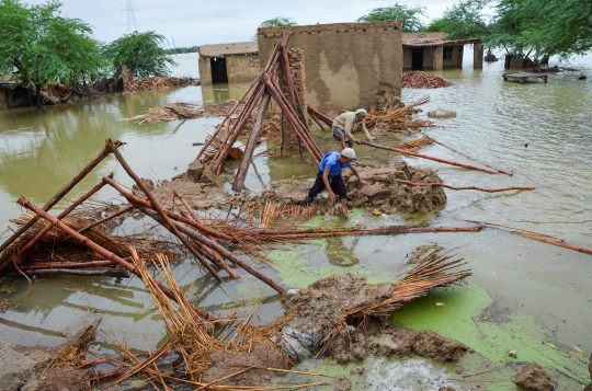 Banjir Parah Pakistan, 900 Tewas dan Jutaan Orang Terdampak