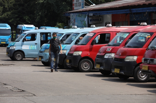 Kenaikan Tarif Ojol Disebut Dongkrak Jumlah Penumpang Angkutan Umum di Jakarta