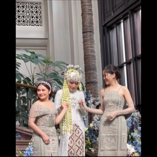 Pesona Prilly Latuconsina Saat jadi Bridesmaid, Cantik Banget Sampai Bikin Pangling