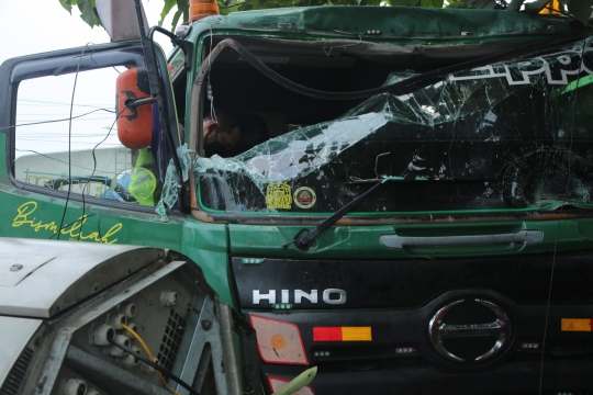 Kondisi Truk Trailer Maut yang Tewaskan 10 Orang di Bekasi