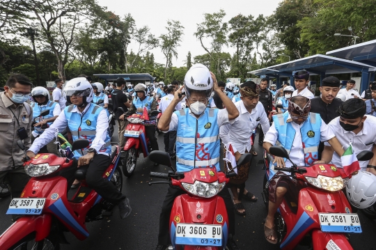 Menteri ESDM Pimpin Parade Konversi Sepeda Motor BBM ke Listrik di Bali