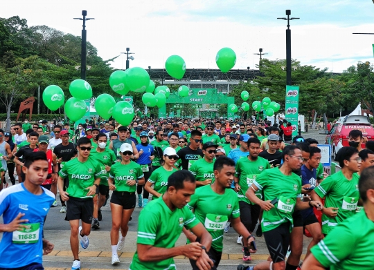 Keseruan Lomba Maraton Menyambut Hari Olahraga Nasional