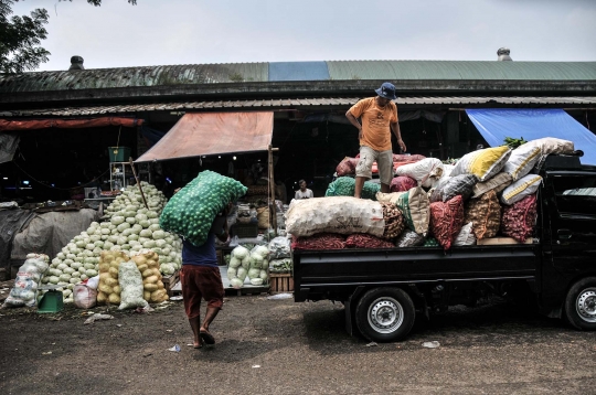 Harga Bahan Pokok Meroket Imbas Kenaikan BBM