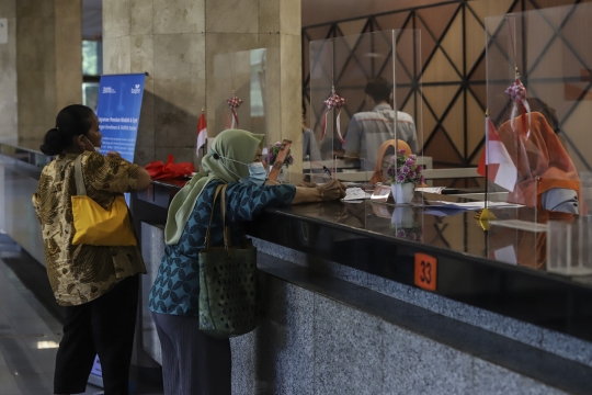 Warga Terima BLT Terkait Kenaikan Harga BBM