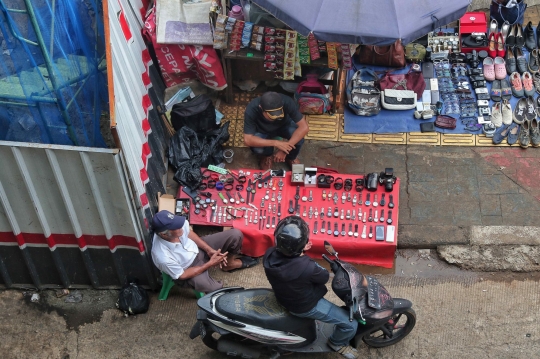 Barang Bekas Jadi Alternatif di Kala Harga Kebutuhan Naik