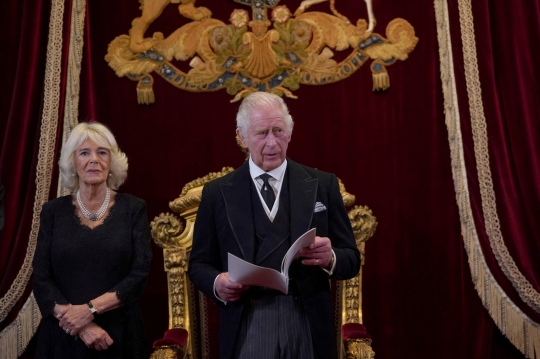 Gema Meriam Meletus Usai Raja Charles III Resmi Dikukuhkan