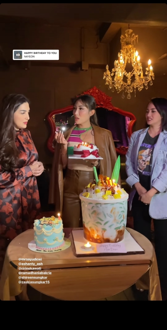 Keseruan Ulang Tahun Ayu Dewi, Suasana Makin Pecah Bareng Genk Cendol