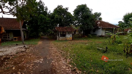 Potret Kampung Terbengkalai yang Tenggelam, Muncul Saat Air Surut