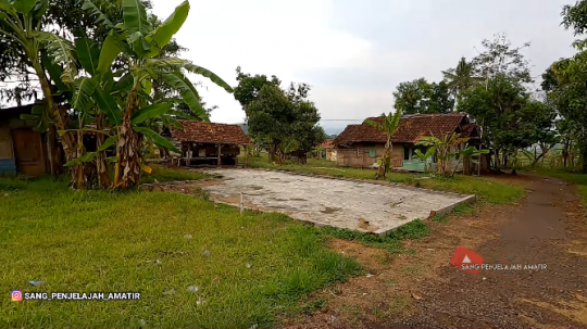 Potret Kampung Terbengkalai yang Tenggelam, Muncul Saat Air Surut