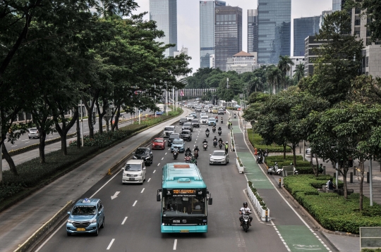 Bus Transjakarta Kembali Beroperasi 24 Jam