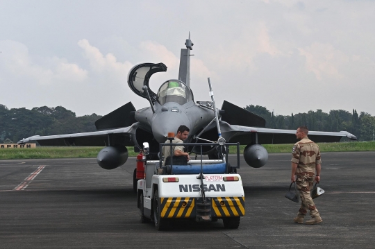 Penampakan Sangar Jet Tempur Rafale yang Dibeli Prabowo Bermanuver di Langit RI