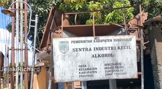 Potret Perkampungan Unik, Warganya Pengrajin Alkohol Medis & Minuman