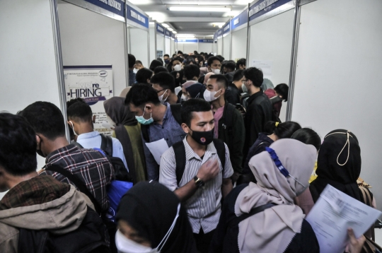 Ribuan Pelamar Kerja Serbu Jakarta Job Fair 2022