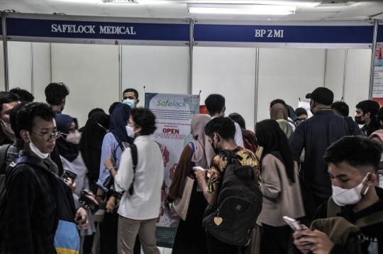 Ribuan Pelamar Kerja Serbu Jakarta Job Fair 2022