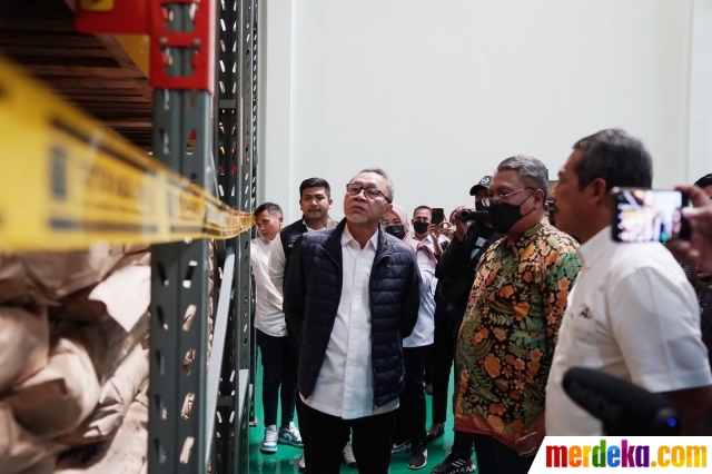 Foto : Kemendag Amankan Produk Impor Tak Sesuai Ketentuan Senilai Rp120,5 Miliar - Vimarsana News