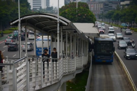 Bus Transjakarta Beroperasi 24 Jam