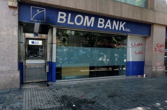 Terlilit Kebutuhan, Wanita Berpistol Mainan Nekat 'Rampok' Bank di Lebanon