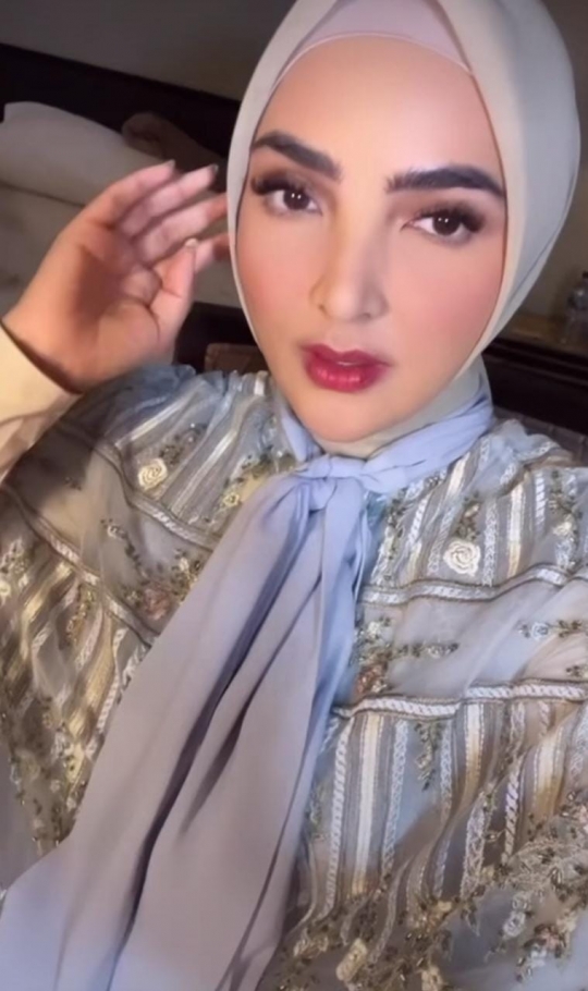5 Potret Cantik Ashanty Tampil Berhijab, Bikin Pangling dan Buat Netizen Terpana