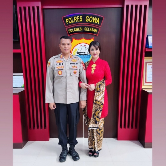Jadi Istri Polisi, Begini Potret Uut Permatasari yang Tetap Cantik dan Menawan