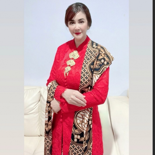 Jadi Istri Polisi, Begini Potret Uut Permatasari yang Tetap Cantik dan Menawan