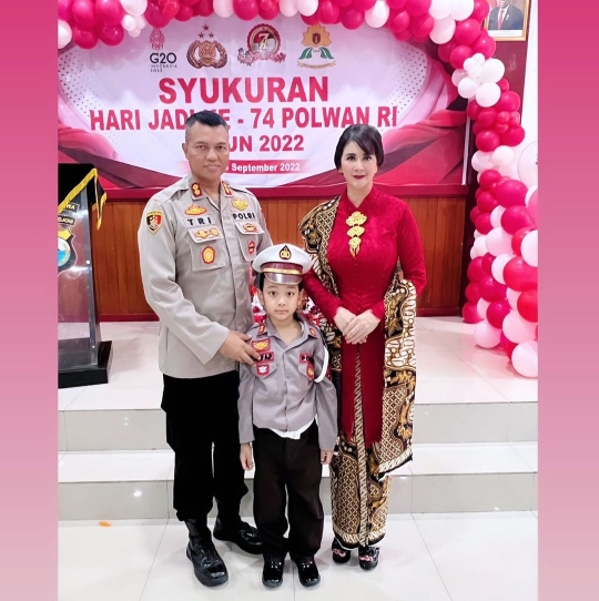 Jadi Istri Polisi, Begini Potret Uut Permatasari yang Tetap Cantik dan Menawan