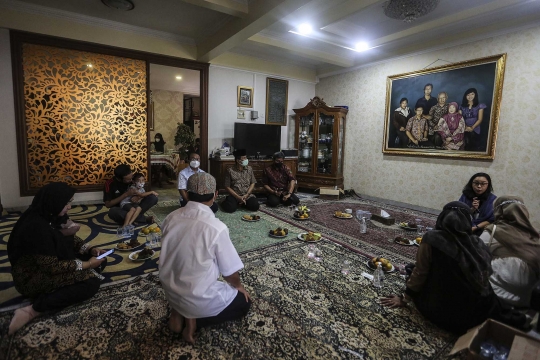 Suasana Rumah Duka Ketua Dewan Pers Azyumardi Azra