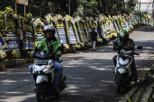 Suasana Rumah Duka Ketua Dewan Pers Azyumardi Azra