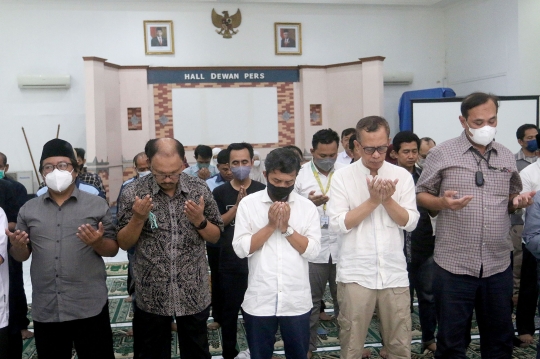 Dewan Pers Gelar Salat Gaib untuk Azyumardi Azra