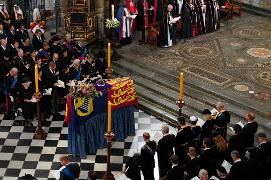 Momen Haru Upacara Pemakaman Ratu Elizabeth di Westminster Abbey