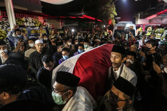 Jenazah Azyumardi Azra Disalatkan di UIN Jakarta