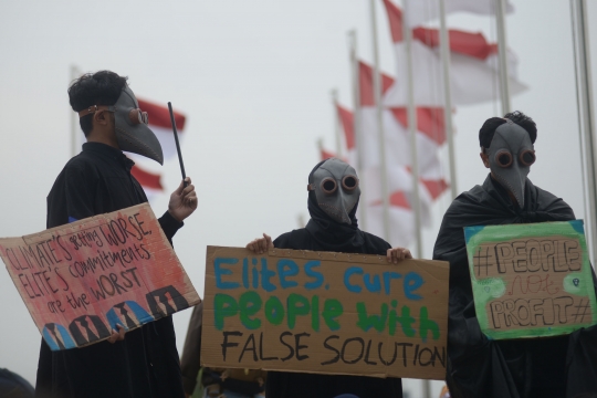 Aktivis Lingkungan Gelar Aksi Krisis iklim di Lapangan Banteng