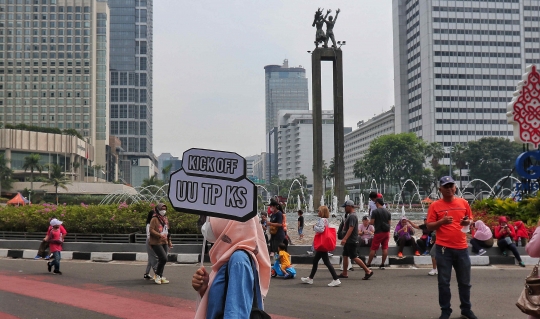 Sosialisasi UU Tindak Pelaku Kekerasan Seksual Saat Car Free Day di Bundaran HI