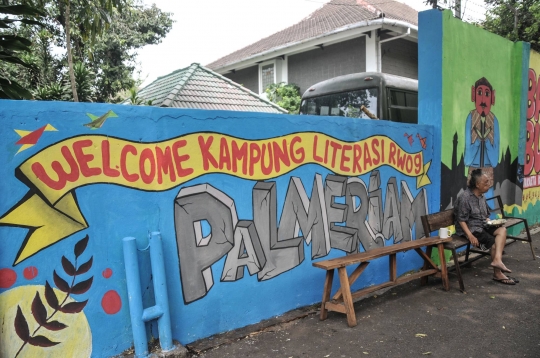 Mural Kampung Literasi Palmeriam