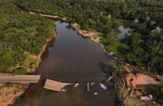 Belasan Orang Hilang Saat Jembatan di Brasil Runtuh ke Sungai