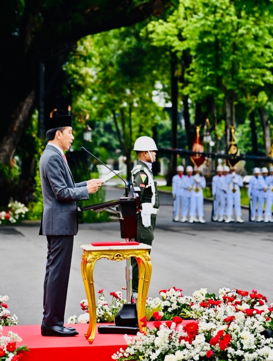 Kekompakan Jokowi dan Prabowo di HUT TNI ke-77