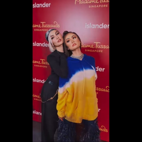 Agnez Mo Ternyata Punya 'Kembaran', Ini Potretnya Sama-sama Cantik