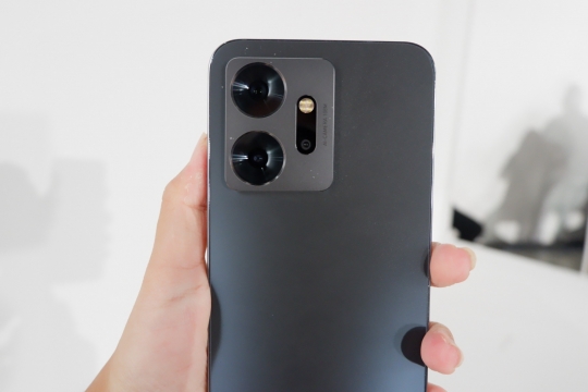 Penampakan Infinix ZERO Ultra dan ZERO 20 Terbaru Meluncur di Tanah Air