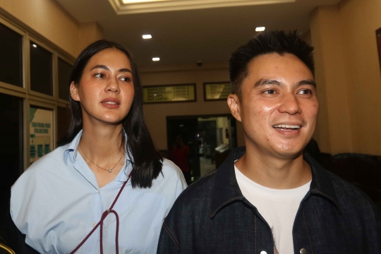 Wajah Baim Wong dan Paula Verhoeven Usai Diperiksa Kasus Prank KDRT