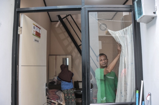 Ceria Warga Mulai Menghuni Kampung Gembira Gembrong