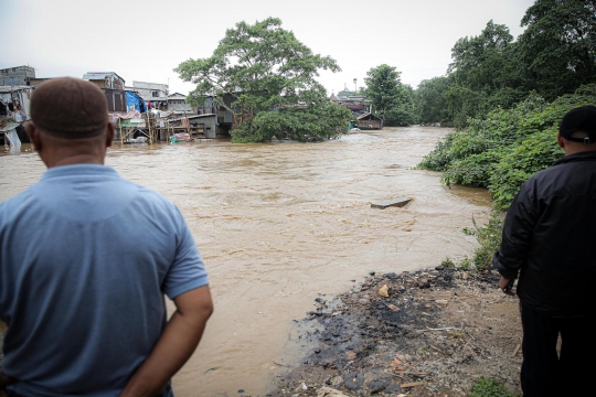 68 RT di Jakarta Terendam Banjir Akibat Luapan Sungai Ciliwung