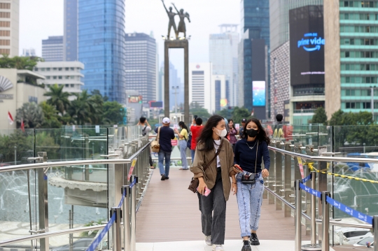 Anjungan Halte TransJakarta di Bundaran HI Mulai Diuji Coba