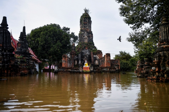 Banjir Rendam Kota Kuno di Thailand